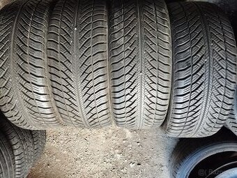 245/45/18 100v Goodyear - zimní pneu 4ks