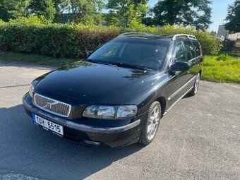Volvo V70 2.4 D automat - STK 9/2026 - Klimatizace