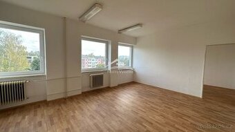 Pronájem kanceláře 36 m2, Pelhřimov - 1