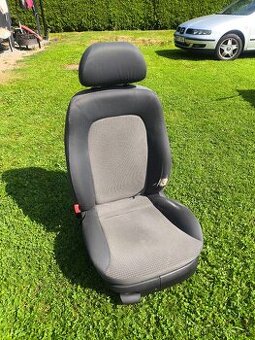 Kompletní Sedadla (Seat, Škoda, VW)