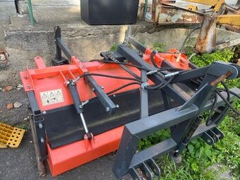 Zametaci kartáč za traktor - 1