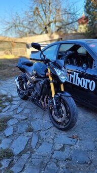 Yamaha FZ8