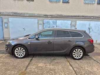 Opel Astra J Combi 1.6 CDTI,100kw,Prav.servis,Hezký stav
