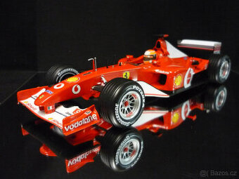 Ferrari F2002 Schumacher Formule F1 Hot Wheels 1/18