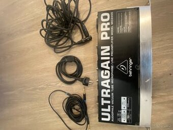 Behringer MIC2200 V2 Mikrofonní předzesilovač