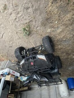 Prodám  čtyřkolku BMW