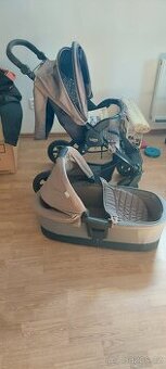 Hluboký a sportovní kočárek