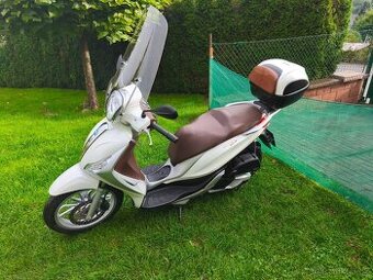 Piaggio Medley 125 i.e. ABS (2017) TOP stav, 15 tis.km