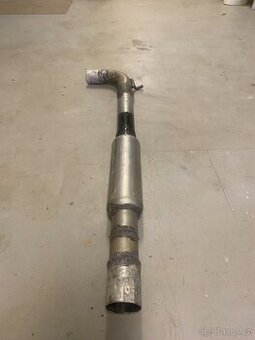 Středový díl výfuku s rezonátorem Škoda Octavie 3 RS