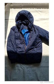 Modrá dětská bunda s odepínatelnou kapucou 11-12 let