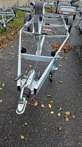 Prodám nový vlek na loď 1500 Kg pro 6,5m loď