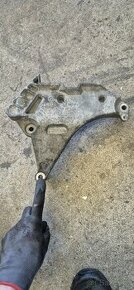 Držáky , uchycení motoru