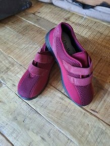 Nové dámské gelové tenisky zn. OrtoMed vel 39