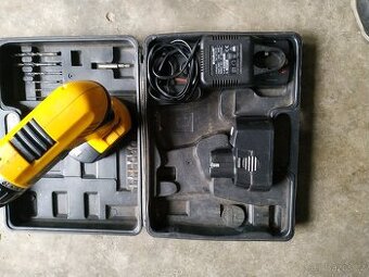 Vrtačka Einhel v kufru