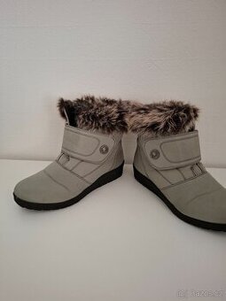 Zimní boty z kožíškem ,vel 41 ,nové ,6 x foto