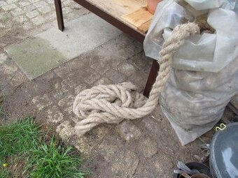 Temovací kanalizační provaz (provazec)