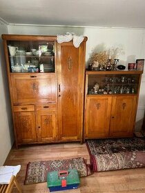 Staré skříně - příborníky - stolky