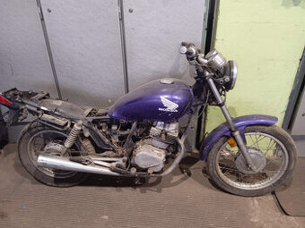 Honda CB 250 Nighthawk ?