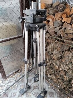 Velký filmový stativ