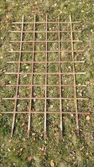 mříž na okno 161 x 98cm