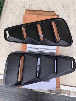 Žaluzie zadních oken Ford Mustang 2005-2009