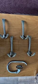 VĚŠÁK kloboukový (satén nikl)