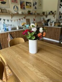 Krasna keramicka vaza