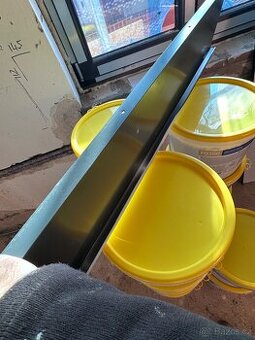 Venkovní hliníkové parapety RAL 7016 (antracit)