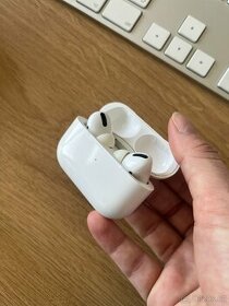 Apple AirPods Pro 2021 - 1