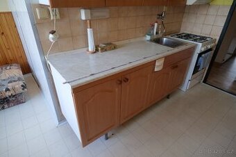 Kuchyňská linka se skříňkami – za odvoz - 1