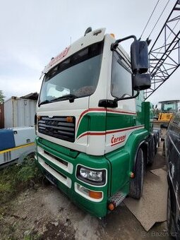 MAN TGA 8x4 tahač