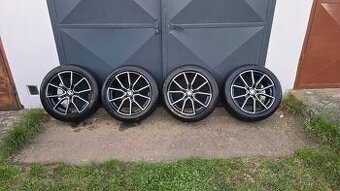 Alu kola s pneu 225/50 r18 celoroční