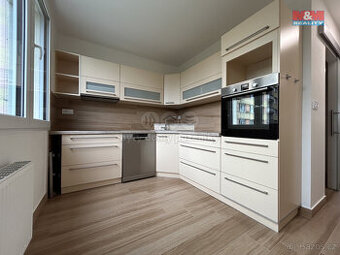 Pronájem bytu 2+1, 60 m², Louny, ul. 17. listopadu