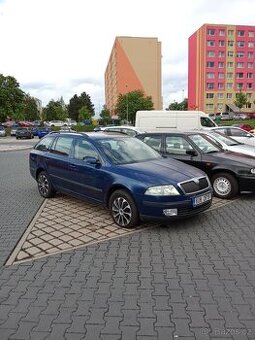 Škoda Octavia combi II 1.6 MPI - 1
