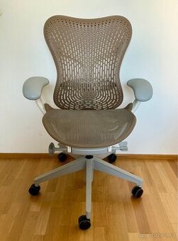 Kancelářská židle Herman Miller Mirra 2