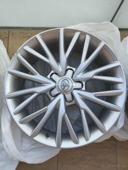 Prodám alu kola z Toyoty C-HR – 18" s TPMS senzory