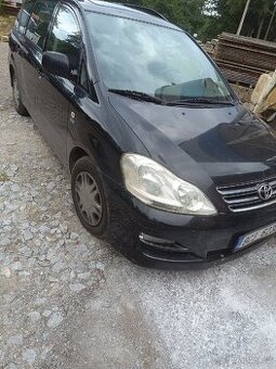 Toyota Avensis verso 2,0 d-4-d,85 kw,vrs