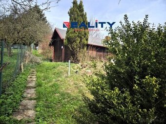 Prodej pozemků s chatkou