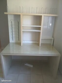 Starý pracovní stůl s nástavbou Ikea za odvoz