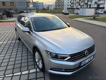 Volkswagen Passat B8 Top stav Bez investic Bohatá výbava