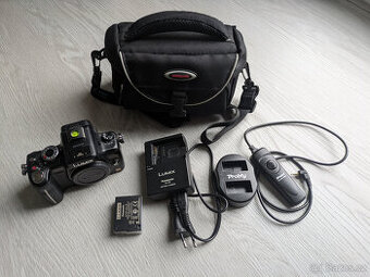 Panasonic Lumix DMC-GH2 + příslušenství