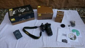 Digitálni zrcadlovka Nikon D3200 + Objektiv 18-55 DX VR