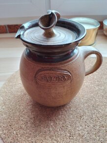 džbán,váleček,rozptylovač plamene,kráječ na hranolky