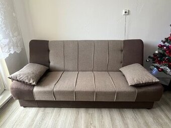 Rozkládací pohovka s úložným prostorem