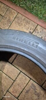 Prodám zimní pneu 2x 275/45 R21