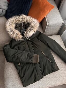 Zimní bunda s kožíškem