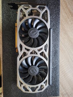 Asus Prime Z370 + I7 8700K + RAM 16GB + GTX 1080TI EVGA