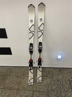 Dámské lyže Völkl Flair 7.4 149 cm perfektni stav