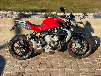 MV AGUSTA BRUTALE 675