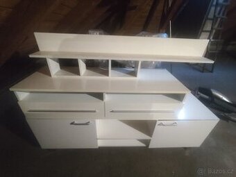 Skříňka/stolek pod televizi s poličkou